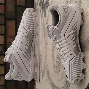 Mens Adidas sz6 Baseball cleats white & silver lowtop laced